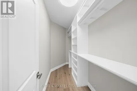 6373 Radisson Way Ottawa ON K1C 2Z9