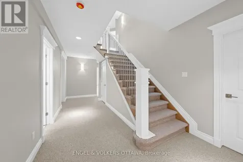 6373 Radisson Way Ottawa ON K1C 2Z9