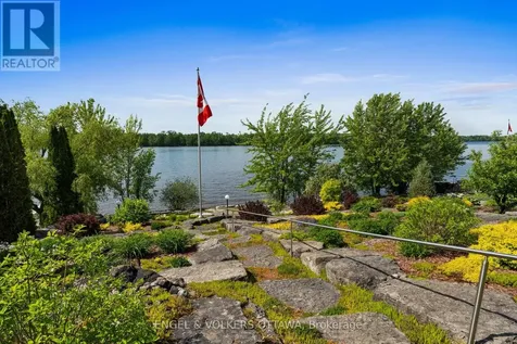 6373 Radisson Way Ottawa ON K1C 2Z9