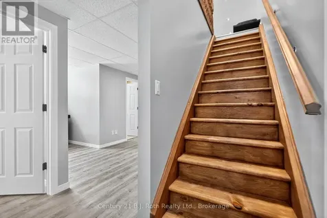 161 Forest Harbour Parkway Tay ON L0K 1E0