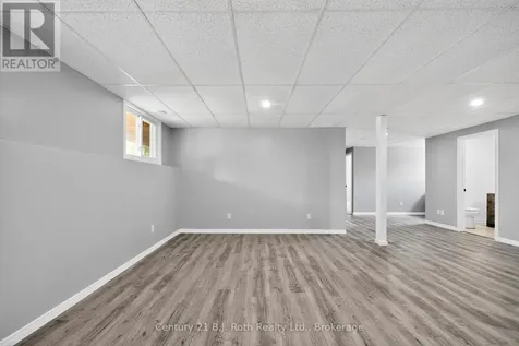 161 Forest Harbour Parkway Tay ON L0K 1E0