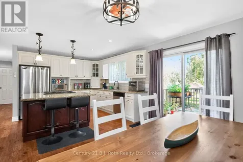 161 Forest Harbour Parkway Tay ON L0K 1E0