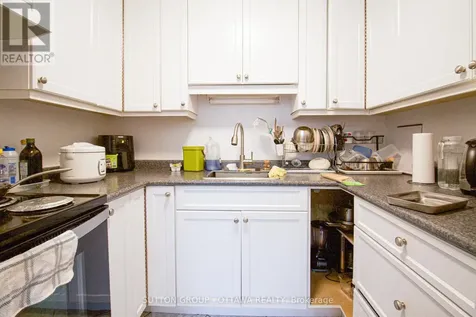 309 Cyr Avenue Ottawa ON K1L 7N6