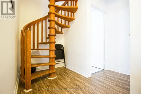 309 Cyr Avenue Ottawa ON K1L 7N6