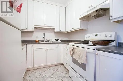 309 Cyr Avenue Ottawa ON K1L 7N6
