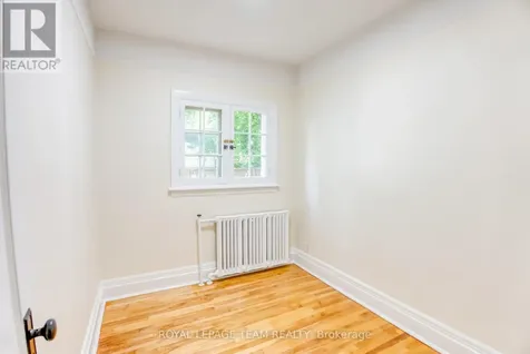 480 Oakhill Road Ottawa ON K1M 1J6