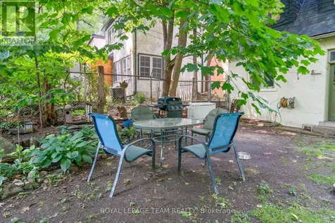 480 Oakhill Road Ottawa ON K1M 1J6