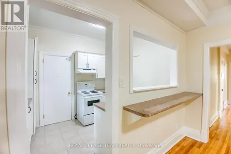 480 Oakhill Road Ottawa ON K1M 1J6