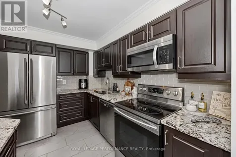 2760 Carousel Crescent Ottawa ON K1T 2N4