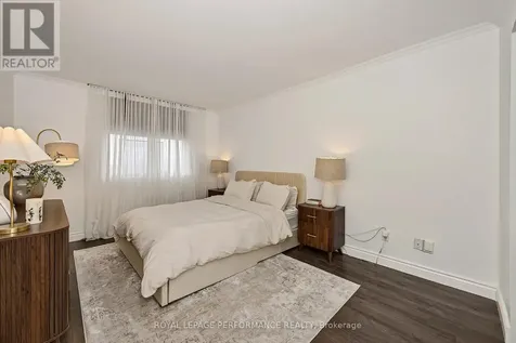 2760 Carousel Crescent Ottawa ON K1T 2N4