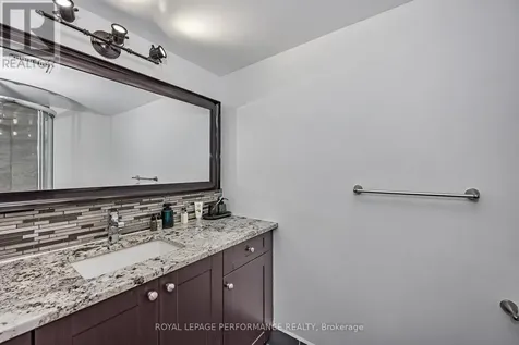 2760 Carousel Crescent Ottawa ON K1T 2N4