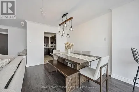 2760 Carousel Crescent Ottawa ON K1T 2N4