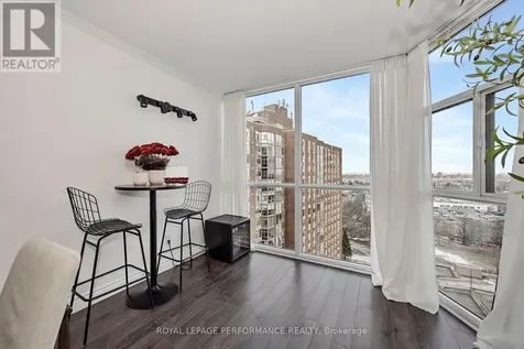 2760 Carousel Crescent Ottawa ON K1T 2N4