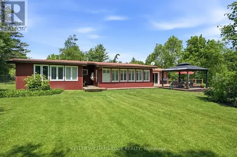 484 11th Concession Road East Hamilton ON L8B 1J1