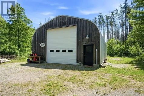 484 11th Concession Road East Hamilton ON L8B 1J1