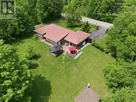 484 11th Concession Road East Hamilton ON L8B 1J1