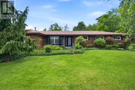 484 11th Concession Road East Hamilton ON L8B 1J1