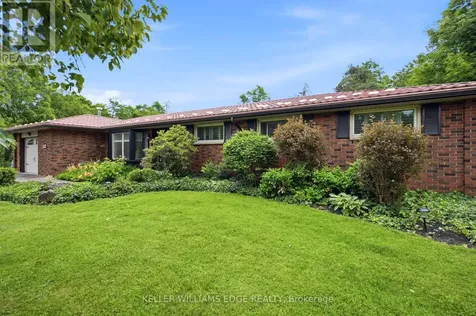 484 11th Concession Road East Hamilton ON L8B 1J1