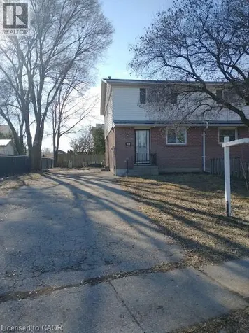 144 Sekura Crescent Cambridge ON N1R 7G1