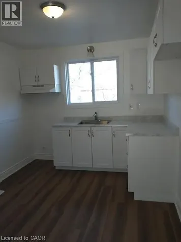 144 Sekura Crescent Cambridge ON N1R 7G1