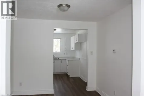 144 Sekura Crescent Cambridge ON N1R 7G1