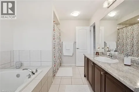 62 Esther Crescent Thorold ON L3B 0G2