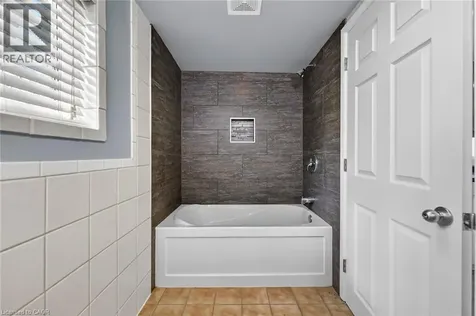 407 Bell Street Ingersoll ON N5C 2P7