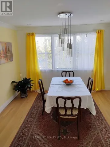 60 Mariposa Avenue Ottawa ON K1M 0V1