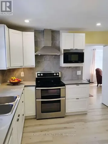 60 Mariposa Avenue Ottawa ON K1M 0V1