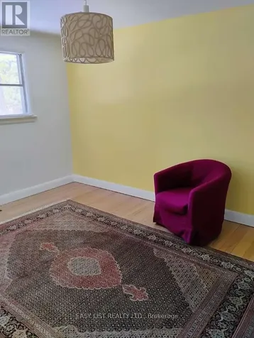 60 Mariposa Avenue Ottawa ON K1M 0V1