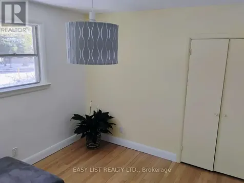 60 Mariposa Avenue Ottawa ON K1M 0V1