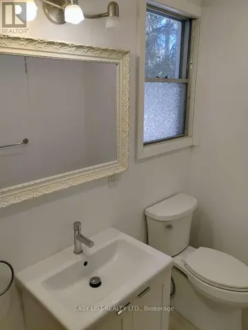 60 Mariposa Avenue Ottawa ON K1M 0V1