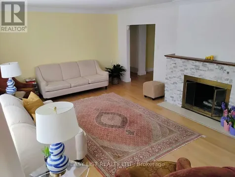 60 Mariposa Avenue Ottawa ON K1M 0V1