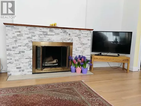60 Mariposa Avenue Ottawa ON K1M 0V1