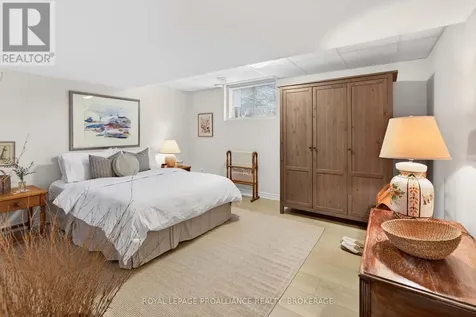25 George Street East Westport ON K0G 1X0