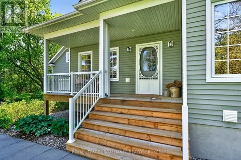 25 George Street East Westport ON K0G 1X0