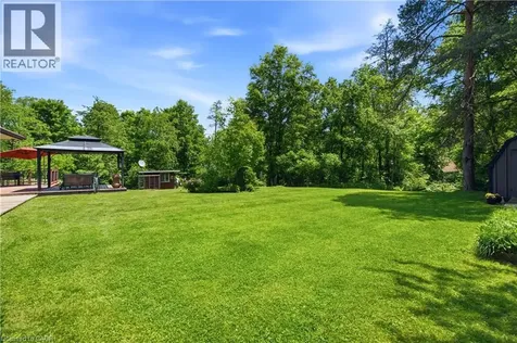 484 Concession 11 Road East Flamborough ON L8B 1J1