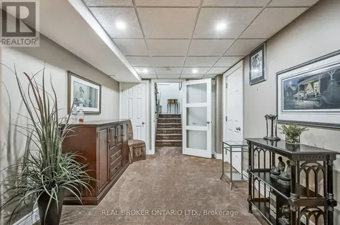 5 Liddycoat Lane Hamilton (ancaster) ON L9G 0A7