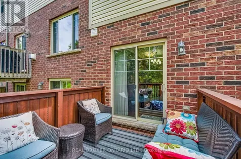 5 Liddycoat Lane Hamilton (ancaster) ON L9G 0A7
