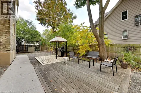 122 Forsyth Street Sarnia ON N7T 6C3