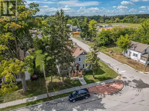 190 Victoria Avenue Gananoque ON K7G 2S1