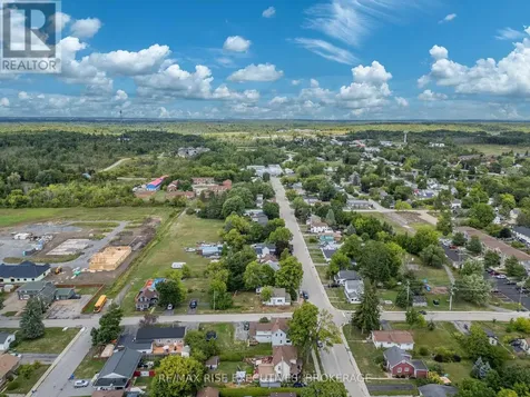 190 Victoria Avenue Gananoque ON K7G 2S1