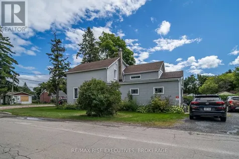 190 Victoria Avenue Gananoque ON K7G 2S1