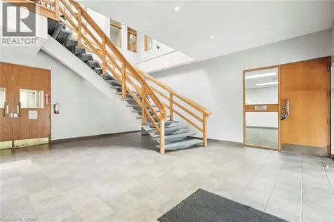 845 Harrington Court Burlington ON L7N 3P3