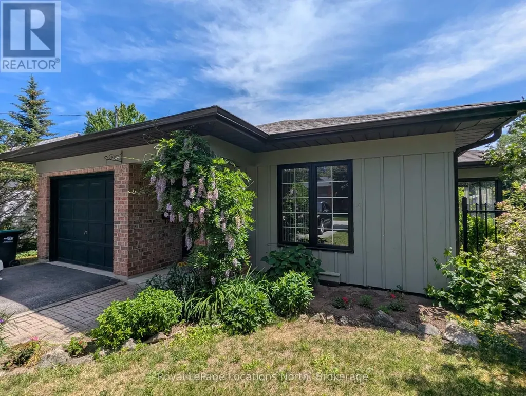 115 Robinson Street Collingwood ON L9Y 3M2
