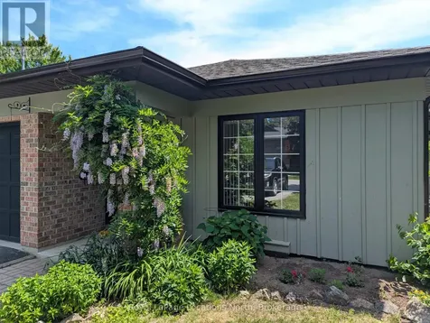 115 Robinson Street Collingwood ON L9Y 3M2