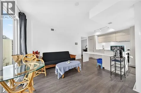 370 Martha Street Burlington ON L7R 0G9