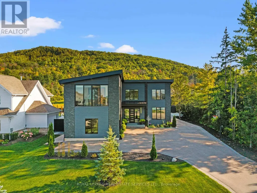 118 Barton Boulevard Blue Mountains ON N0H 1J0