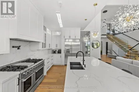 118 Barton Boulevard Blue Mountains ON N0H 1J0