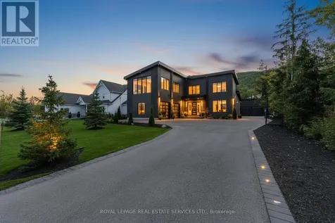 118 Barton Boulevard Blue Mountains ON N0H 1J0